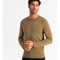 Best reviews of 🌟 Maddox Caleb Crew Pullover Sand ⭐